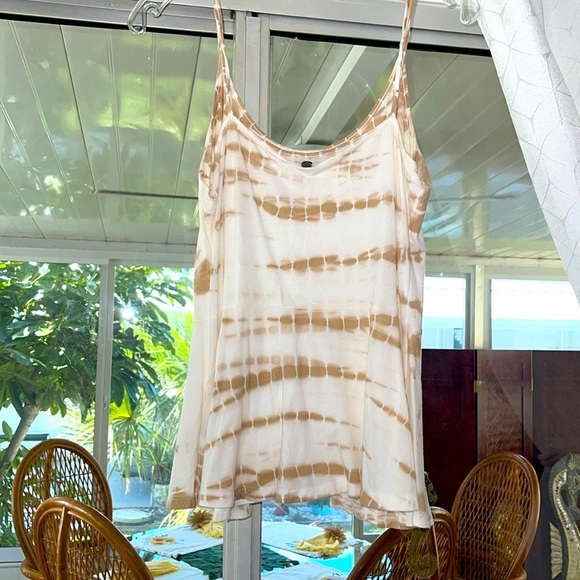 Spaghetti strap top size small - Picture 2 of 3